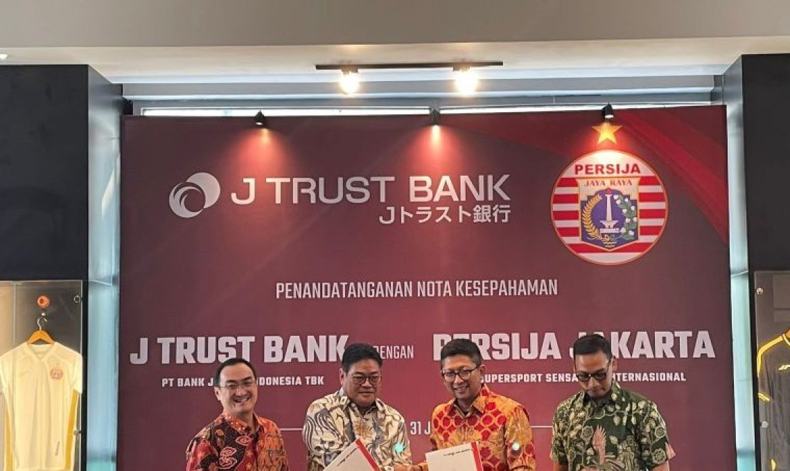 Persija Jalin Kerja Sama Dengan J-Trust Bank Di Musim 2024/2025